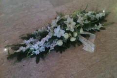 grobni buket, aranžman za lijes